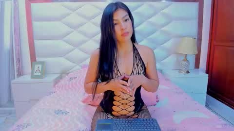 Snapshot of samanthaevans4 chatting on 10.17.25 Sweet Samantha online show from 10.17.25