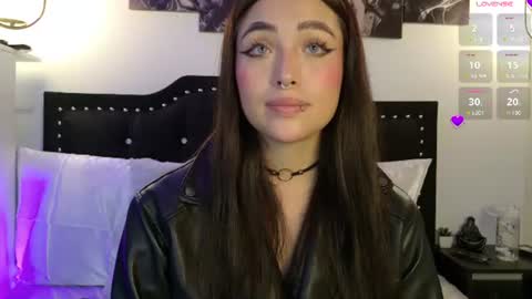 IGSamanthaGrant 10 online show from 06.12.26
