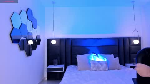 Samantha Klein online show from 01.25.25