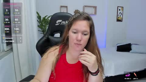 Snapshot of samanthaleon chatting on 12.29.24 Samantha samy online show from 12.29.24