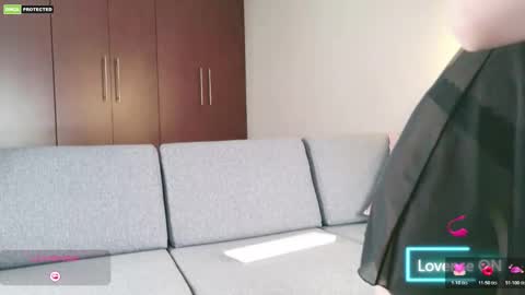 Snapshot of samanthaloves469902 chatting on 11.03.25 Samanthaxoxo online show from 11.03.25