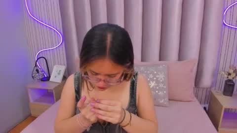 Alejandra  online show from 11.14.25