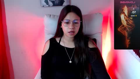 Snapshot of samantharoldan chatting on 02.10.25 Samantha online show from 02.10.25