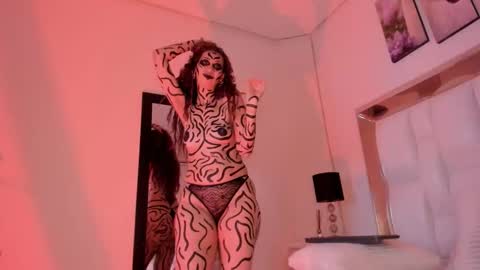 Snapshot of samanttamilf chatting on 10.09.25 samanttamilf online show from 10.09.25