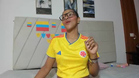 samaraa_smith1 online show from 07.07.26