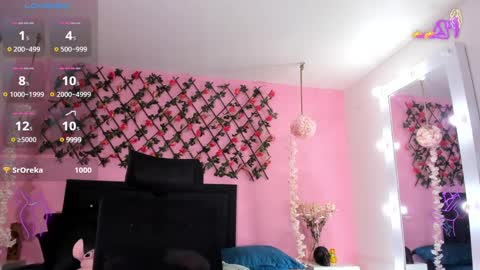 Snapshot of samaracortez chatting on 03.11.25 Sammy online show from 03.11.25