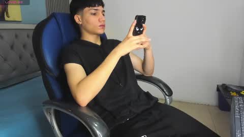 Snapshot of samblack_ chatting on 06.15.26 Sam online show from 06.15.26