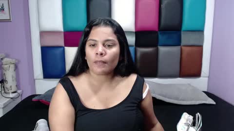 Snapshot of samevanshot chatting on 12.22.24 samevanshot online show from 12.22.24