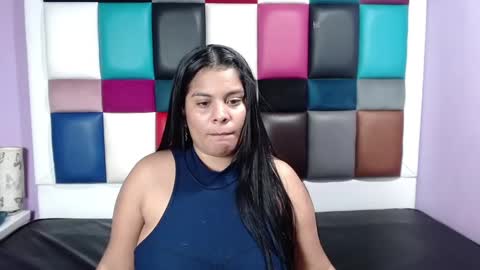 Snapshot of samevanshot chatting on 02.13.25 samevanshot online show from 02.13.25