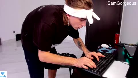 Fansly -       Top4fans   online show from 02.25.25