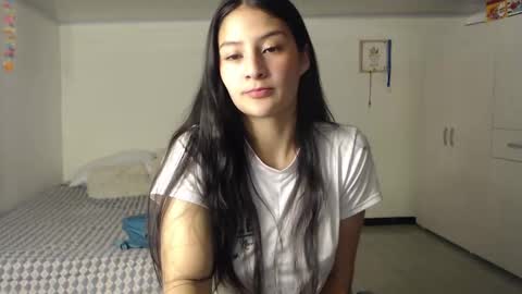 Snapshot of sami_ortiz chatting on 12.20.24 samamtha online show from 12.20.24