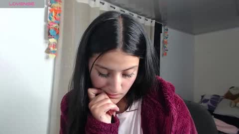 Snapshot of sami_ortiz chatting on 02.22.25 samamtha online show from 02.22.25