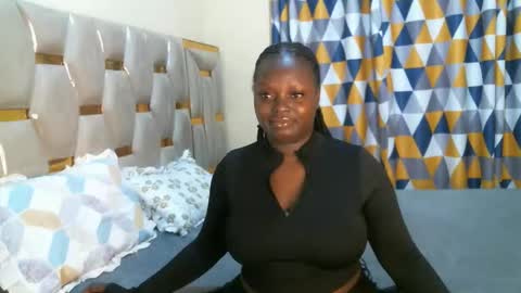 Snapshot of samiagirl22 chatting on 11.11.25 nina online show from 11.11.25