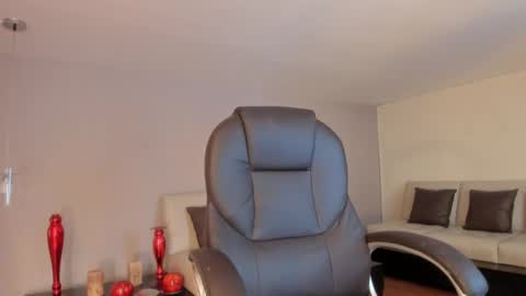 Snapshot of samii_live chatting on 11.02.25 Samii online show from 11.02.25