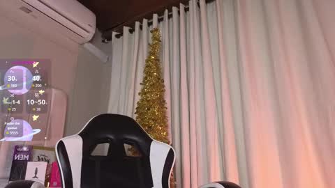 Snapshot of samir_bear chatting on 12.15.25 Samir online show from 12.15.25