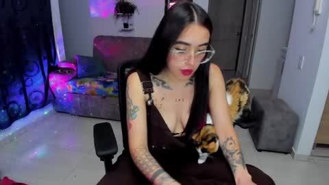 Snapshot of samismith77 chatting on 07.18.26 SARA online show from 07.18.26