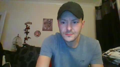 sexy lad looking for fun online show from 12.08.24