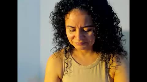 Snapshot of samm_hoti chatting on 02.16.25 sam online show from 02.16.25