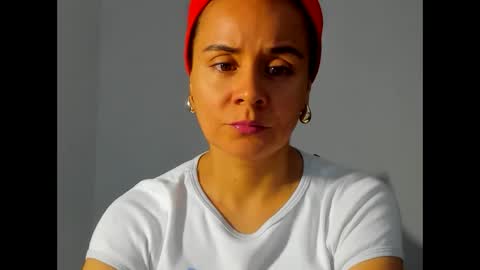 Snapshot of samm_hoti chatting on 09.14.25 sam online show from 09.14.25