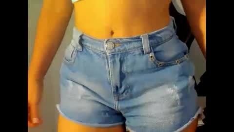 Snapshot of samm_hoti chatting on 10.14.25 sam online show from 10.14.25