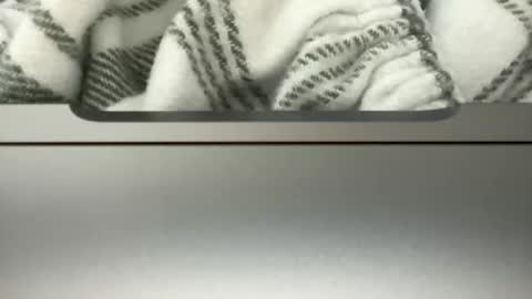 Playful Sammie online show from 05.04.26
