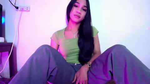 Snapshot of sammylana69 chatting on 11.25.25 Sam online show from 11.25.25