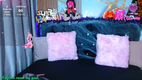 sammylittle_ online show from 10.13.25