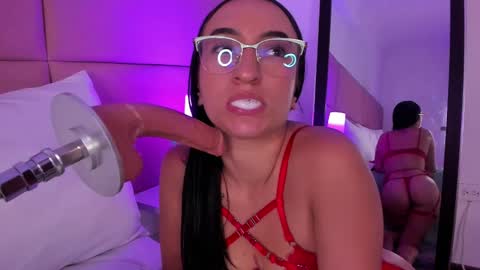 Snapshot of sammymorales chatting on 02.22.25 Sammy Morales online show from 02.22.25