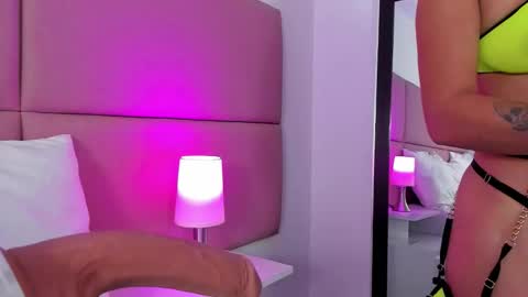 Snapshot of sammymorales chatting on 10.01.25 Sammy Morales online show from 10.01.25