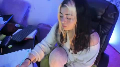   online show from 02.11.25