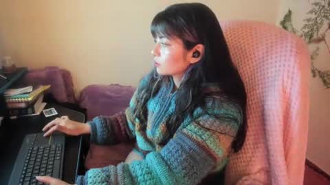   online show from 10.07.25