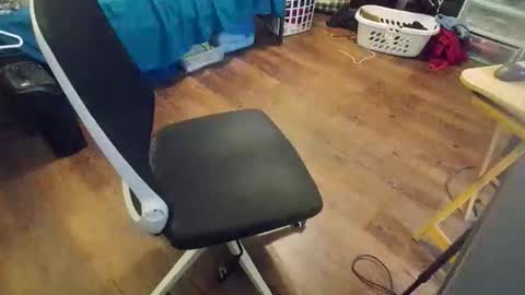 Snapshot of sammytimelove chatting on 11.08.25 Sammy Time online show from 11.08.25