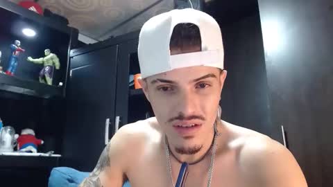 Snapshot of sammytop22 chatting on 09.26.25 sammy model independiente online show from 09.26.25