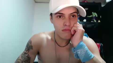 Snapshot of sammytop22 chatting on 10.15.25 sammy model independiente online show from 10.15.25