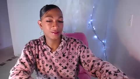 Snapshot of samny_doll369 chatting on 04.26.26 Samy doll online show from 04.26.26