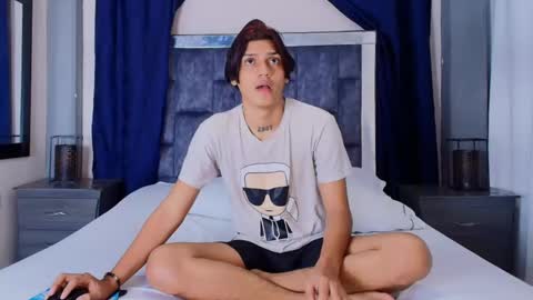 Snapshot of samuel_sincee chatting on 01.18.25 Samuel Sincee online show from 01.18.25