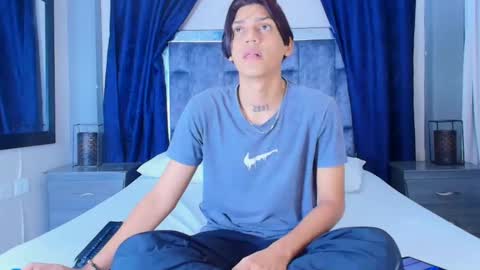 Snapshot of samuel_sincee chatting on 01.22.25 Samuel Sincee online show from 01.22.25