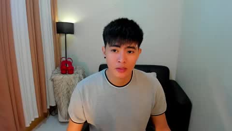 Snapshot of samuelangelo chatting on 12.17.24 Sam online show from 12.17.24