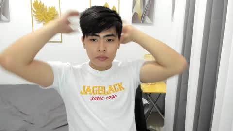 Snapshot of samuelangelo chatting on 02.23.25 Sam online show from 02.23.25