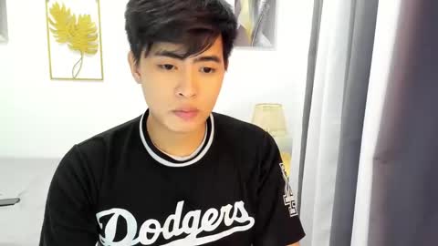 Snapshot of samuelangelo chatting on 03.06.25 Sam online show from 03.06.25