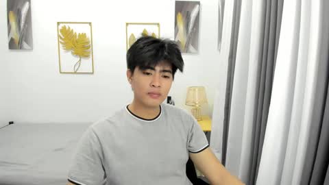 Snapshot of samuelangelo chatting on 03.12.25 Sam online show from 03.12.25