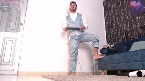 Snapshot of samuelcoopper chatting on 11.13.25 Samuel Coopper online show from 11.13.25