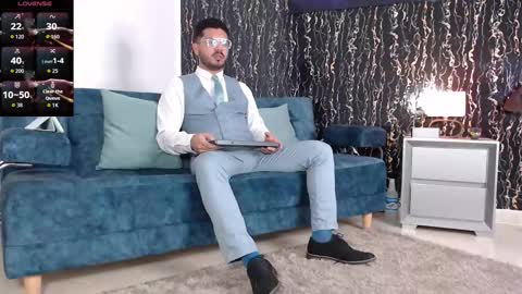 Snapshot of samuelcoopper chatting on 11.23.25 Samuel Coopper online show from 11.23.25