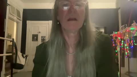 Samuel or Samantha online show from 01.20.25