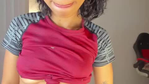 Snapshot of samy_jonnes_ chatting on 02.24.25 Hello I am absent due to a family calamity I will return soon-hola estoy ausente por un problema familiar volvere pronto. online show from 02.24.25