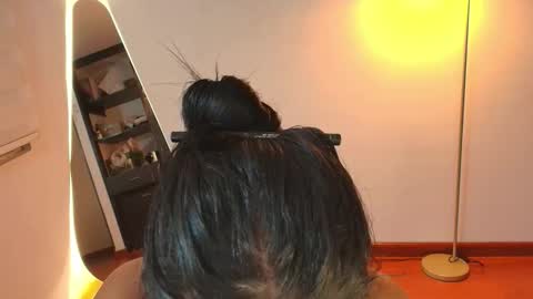 Snapshot of samy_jonnes_ chatting on 09.24.25 Hello I am absent due to a family calamity I will return soon-hola estoy ausente por un problema familiar volvere pronto. online show from 09.24.25