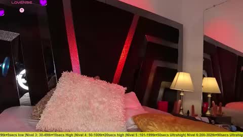 Snapshot of samy_ross_ chatting on 05.29.26 Find me at when im offline here. online show from 05.29.26