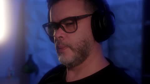 Sanders online show from 10.13.25