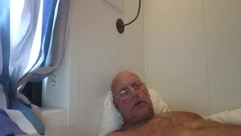 Snapshot of sandnesrune523 chatting on 11.10.25 sandnesrune523 online show from 11.10.25