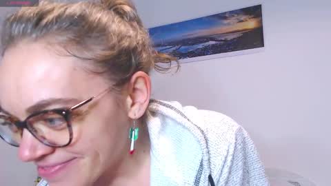 Snapshot of sandra10031989 chatting on 01.02.25 Sandra online show from 01.02.25